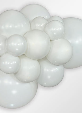 Corazones blancos de moda Sempertex de 11 pulgadas, 50 unidades