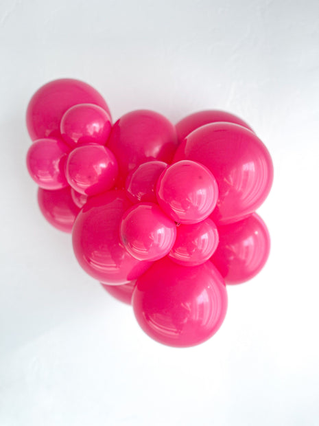 11in Tuftex Hot Pink 100ct
